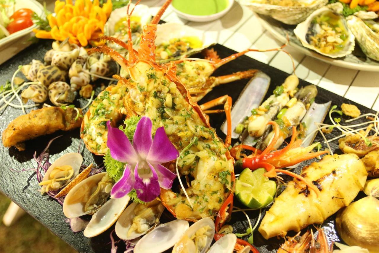 Flc Luxury Hotel Samson Sam Son Esterno foto