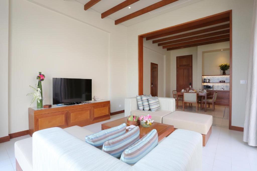 Flc Luxury Hotel Samson Sam Son Esterno foto