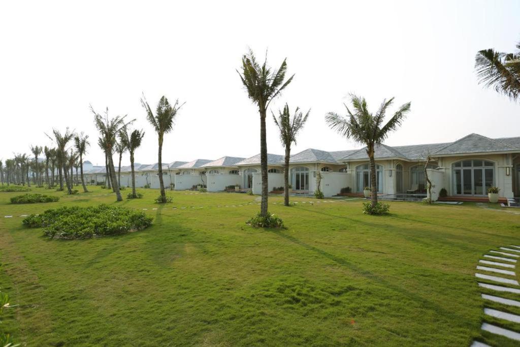 Flc Luxury Hotel Samson Sam Son Esterno foto